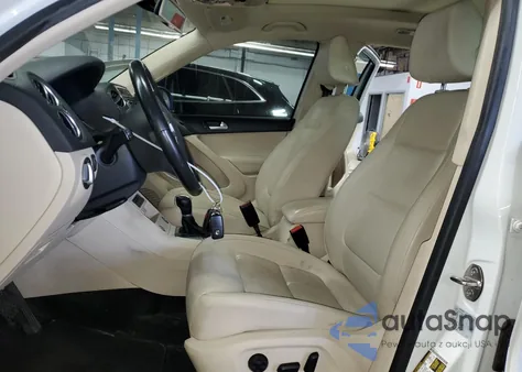 2017 Volkswagen Tiguan Wolfsburg from USA, damaged, VIN WVGSV7AX4HK016261